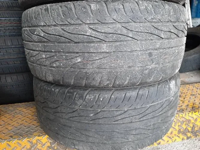 Pneu 225 35 20 Maxxis Victra perfil baixo