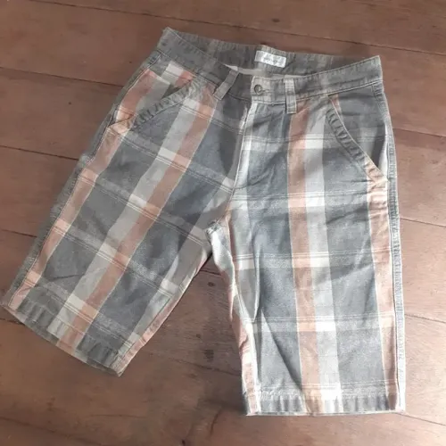 Bermudas Tam 38