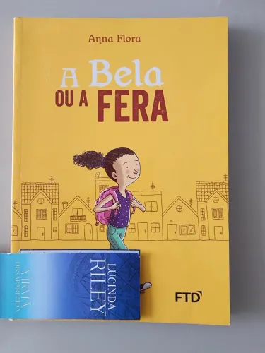 Livro bem conservado: A Bela ou a Fera