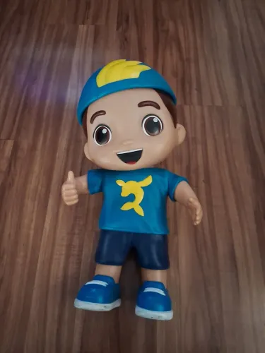 Boneco do Lucas Neto original