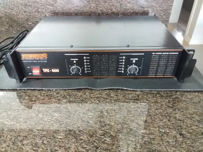Amplificador de Potência TechAudio TPX 800 - 800W RMS