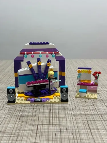 LEGO Friends - Palco de Ensaios (41004) | 198 peças