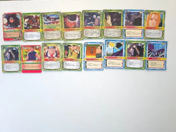 Cards colecionáveis de Naruto