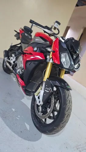 BMW S1000R
