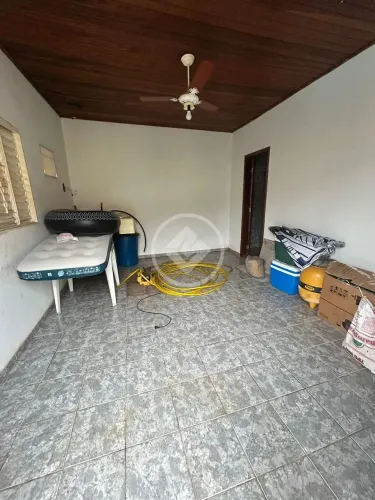 Vende-se casa com piscina em Várzea Grande codigo: 105254