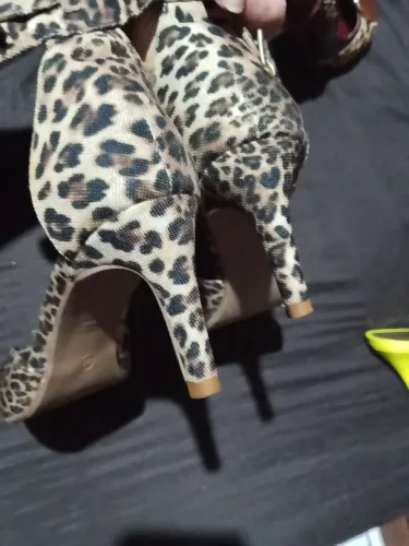 Sapatos de salto