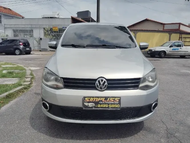 Volkswagen Fox 1.0 MI Total Flex 8V 5P 2013