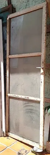 porta de ferro e vidro