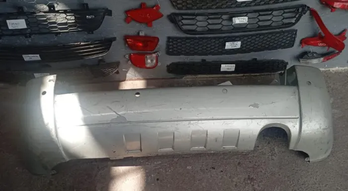 PARACHOQUE TRASEIRO HYUNDAI TUCSON 08/15 COM DETALHE