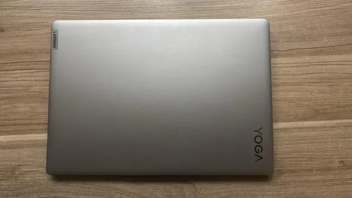 Notebook Lenovo Yoga Slim i5 125H 16GB 512GB SSD Placa de Vídeo Intel Arc