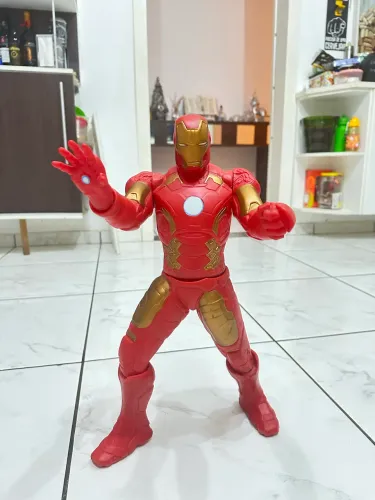 Boneco Homem de Ferro grande