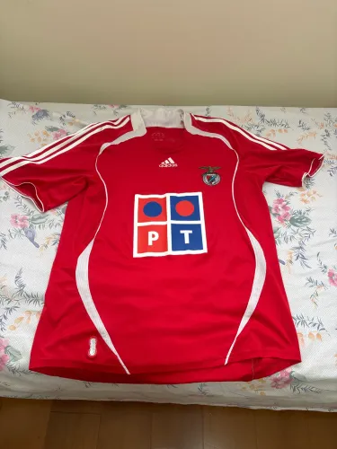 Vendo Camisa Oficial do Benfica 2006 em excelente estado