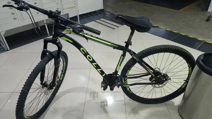 Bicicleta Colli Aro 29 montar e andar