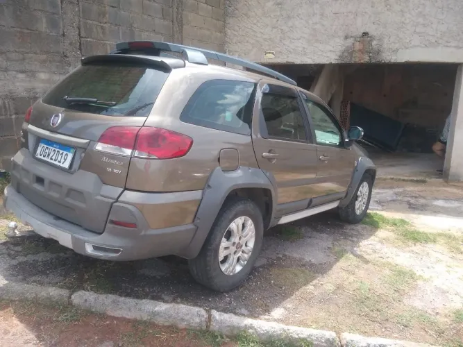 Fiat Palio Week. Adv/modelo Itália 1.8 MPI Flex 2012