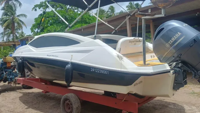 Vendo ou troco em jet, royal marine 21.5 ano 2023 motor yamaha 150 hp 04 tempos