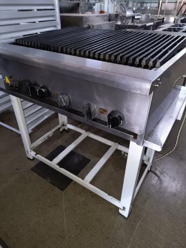 Char Broiler Industrial a Gás Venâncio linha Americana ótimo Estado 