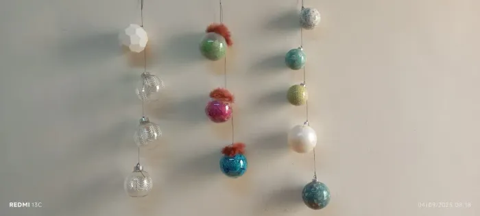 KIT C/ 12 BOLAS DE NATAL DIVERSAS E DIFERENCIADAS