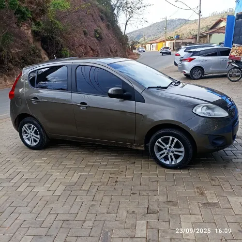 Fiat Palio Attractive 1.0 EVO Fire Flex 8V 5P 2015