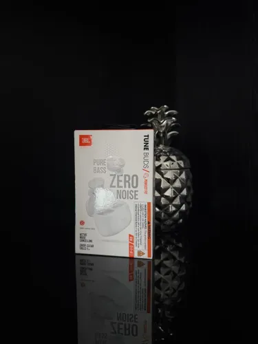 Fone de ouvido JBL Tune Buds novo. Ler anúncio!