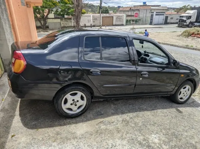 Renault Clio Sedan RN/ Expression 1.6 16V 4P 2002