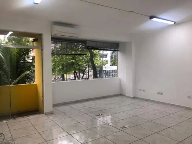 Sala à venda em Barueri, Alphaville Comercial, com 60 m², Centro Comercial Alphaville