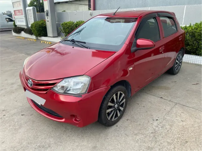 Toyota Etios X 1.3 Flex 16V 5P Mec. 2014