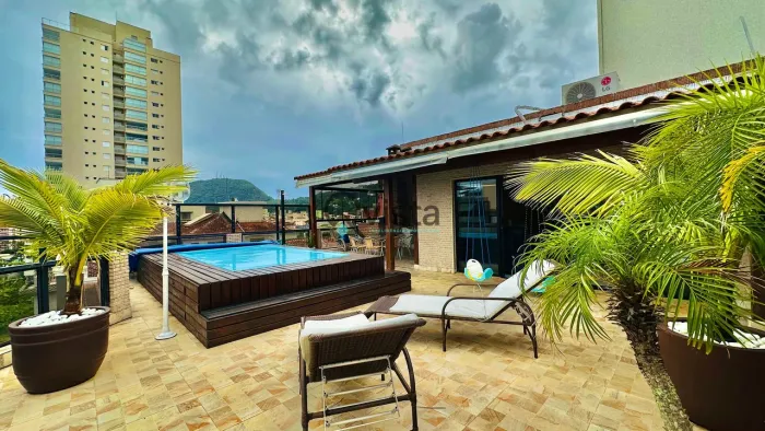 Cobertura Penthouse à Venda na Enseada no Guarujá | QVista Inteligência Imobiliária Guaruj