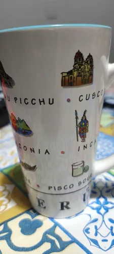 Caneca de cerâmica com estampa de Cusco