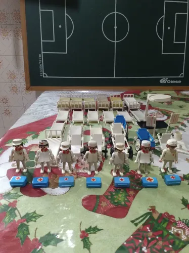 Playmobil peças de saúde conforme as fotos 