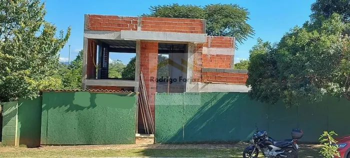 Condomínio Gênesis 1 - CASA MODERNA E CONTEMPORÂNEA EM CONSTRUÇÃO - CONDOMÍNIO GÊNESIS 1 -