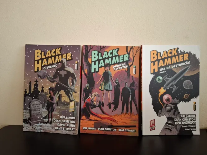 Black Hammer - VOL 1,2 e 4