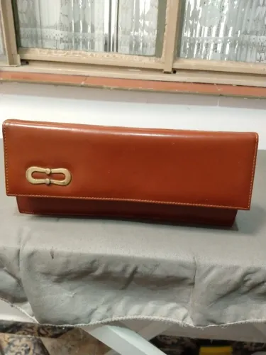 Bolsa de Mão Feminina Retrô