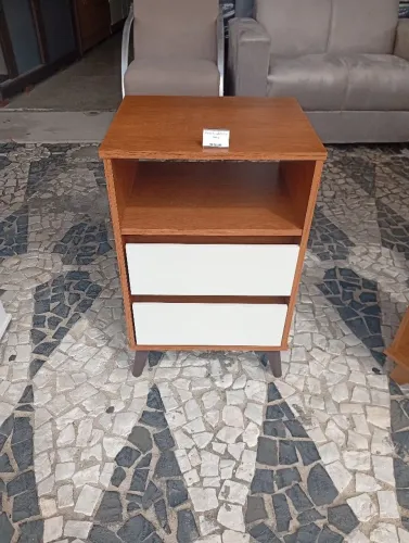 Mesa de cabeceira 