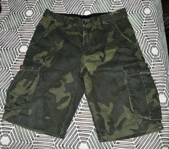 Bermuda Hurley cargo