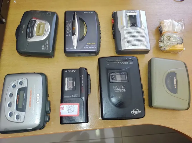 Walkman da Sony, tocador fitas K7s, unidade, original, funcionando, bom estado.