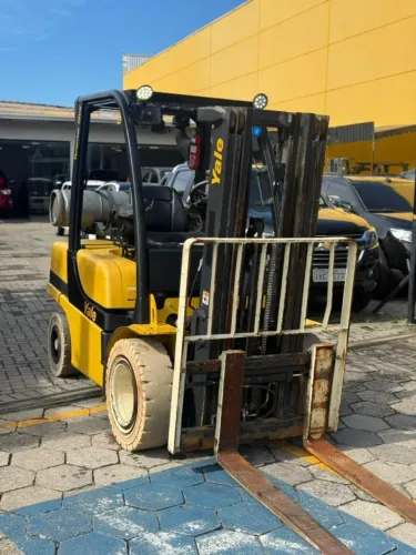 Empilhadeira GLP Yale 70Vx  Ano 2016 Torre triplex 4,11 Revisada e 100% operacional