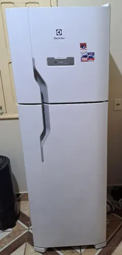 MÓVEIS E ELETROS À VENDA - BOM ESTADO