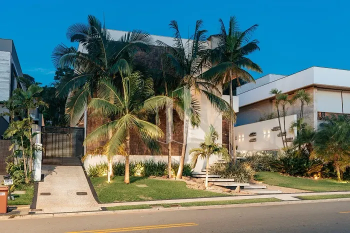 JARDINS MUNIQUE | SOBRADO MODERNO COM LAZER COMPLETO  R$ 7.500.000