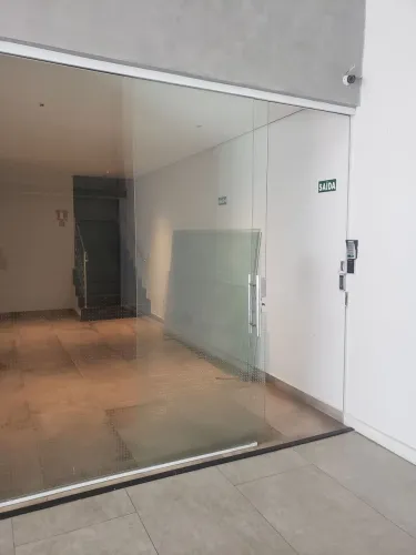 Vidro Blindex folha fixa e porta de correr p fachada vitrine de loja residência R$ 100 o m