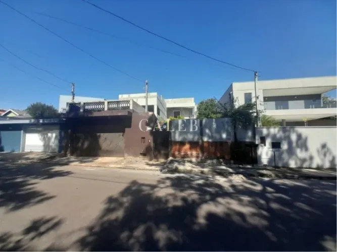 Casa de 3 quartos e 2 suites no Jardim Paulista, Atibaia-SP: 620.00m², 2 salas, 4 banheiro
