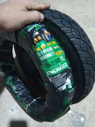 Pneu de scooter eletrica