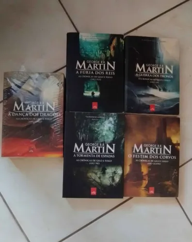 LIVROS GEORGE R.R MARTIN