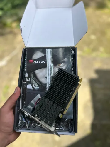 Placa de Vídeo GT710 2gb