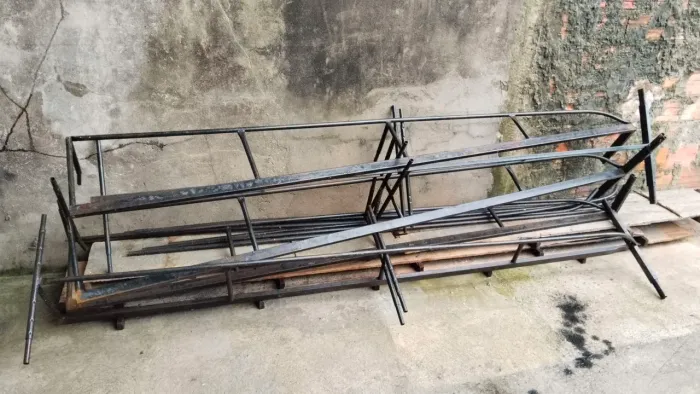 Vendo suporte para faixada 