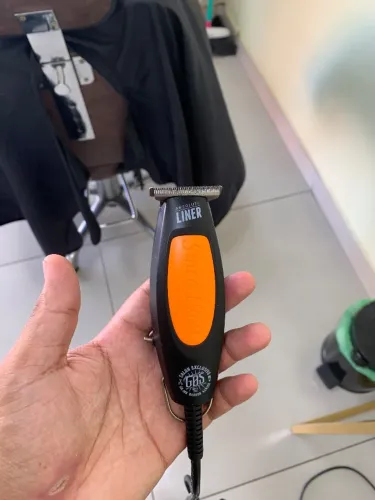 Máquina de acabamento GBS Absolute Liner Bivolt GAMA