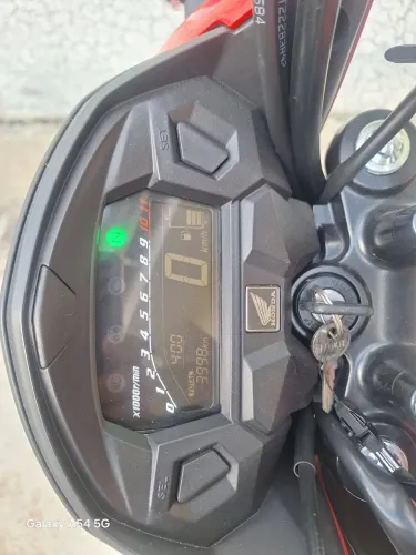 Honda cg baixo km único dono.