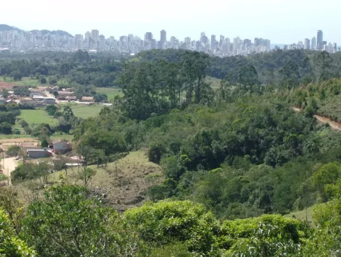 Chacara ÁREA TOTAL: 20.001,30 m² - 2 hectares