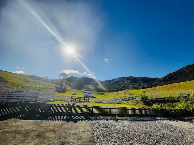 Bom Retiro / Fazenda sítio completo na Serra