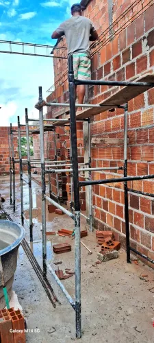 Aluguel de andaimes escadas e acessórios 