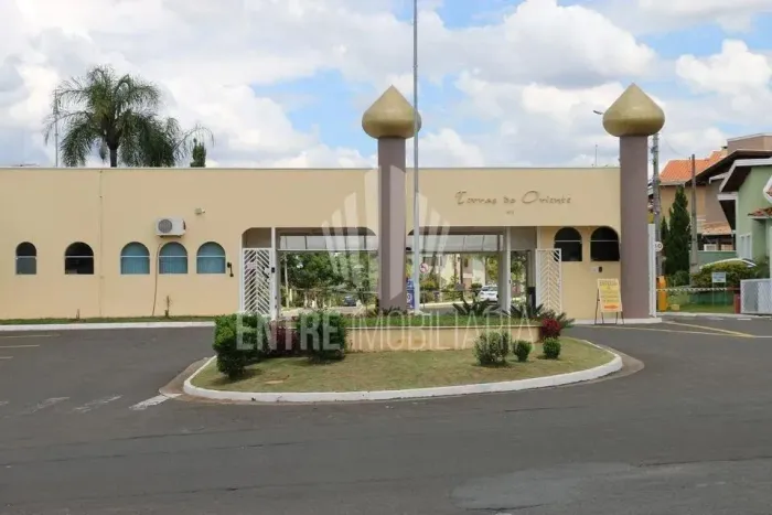 Excelente Sobrado à Venda no Condomínio Terras do Oriente  Valinhos/SP